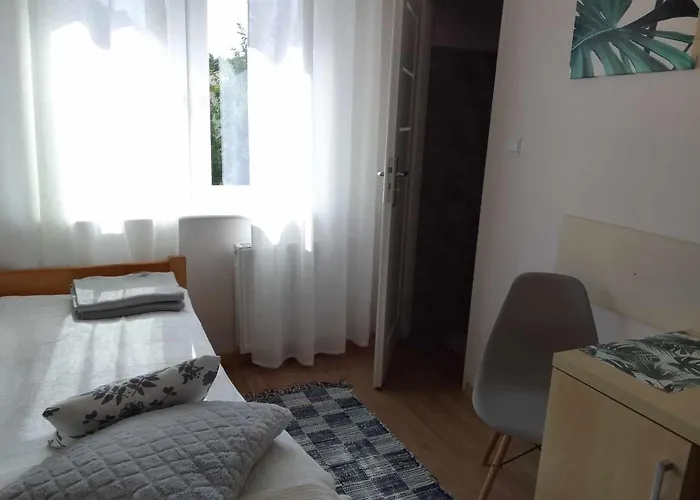 I Na Sosnowej Penzion 3*